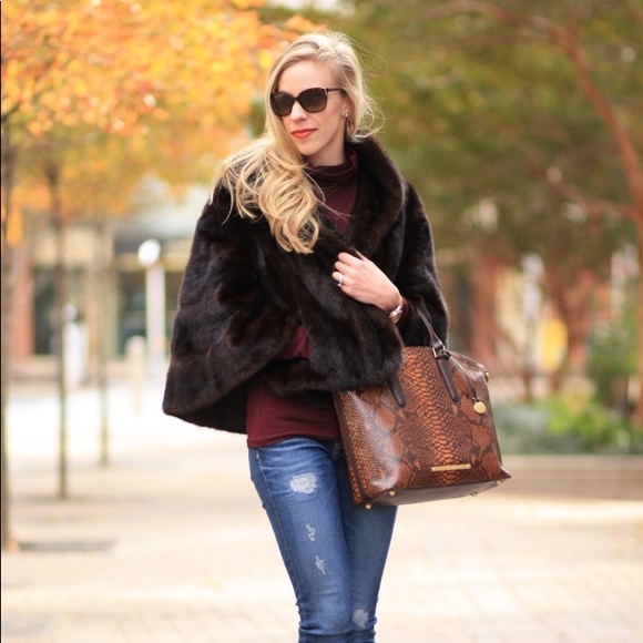 🎉GIFTED🎉Regina Glenara Faux Fur Stole - Picture 7 of 7